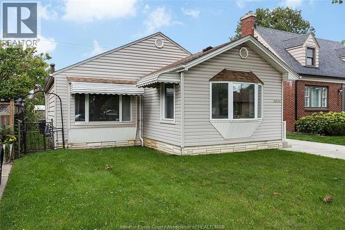 2032 VERDUN  Windsor, ON N8W 1P7