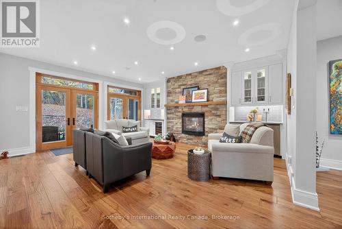 112 Arrowhead Crescent, Blue Mountains, ON 
