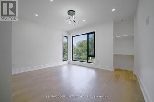 1349 Melton Drive, Mississauga, ON 