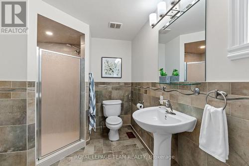 Second Floor Main Bath - 1526 Carsonby Road E, Ottawa, ON 