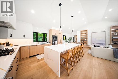 201 Trelawn Avenue, Oakville, ON 