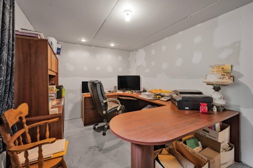 Bureau - 344 Rue Daigneault, Saint-Théodore-D'Acton, QC 