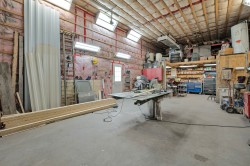 Garage - 