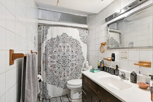 Salle de bains - 3112  - 3114 Rue Bernard, Brossard, QC 