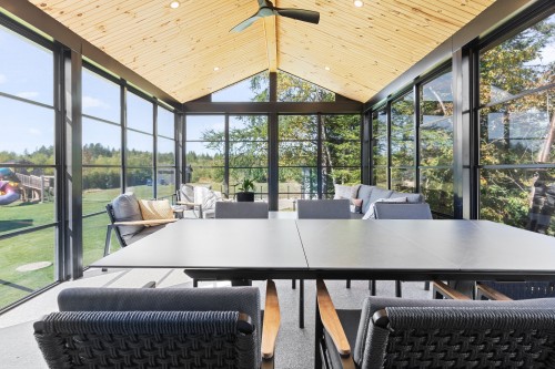 Solarium/Verrière - 137 Rue De Calais, Shannon, QC 