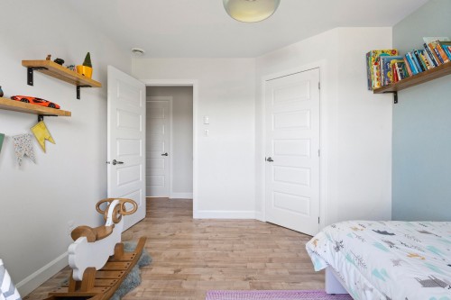 Chambre à coucher - 137 Rue De Calais, Shannon, QC 