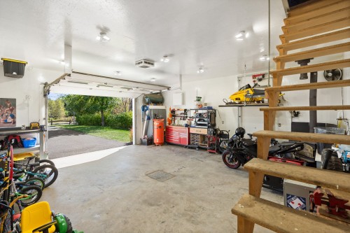 Garage - 137 Rue De Calais, Shannon, QC 