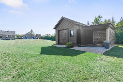 Garage - 137 Rue De Calais, Shannon, QC 