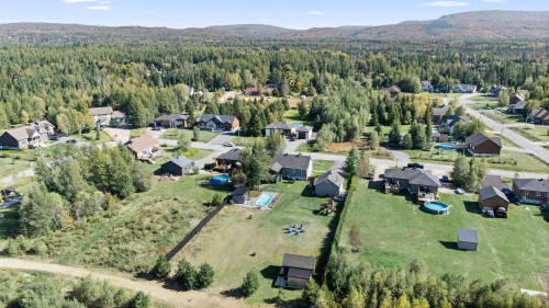 Photo aérienne - 137 Rue De Calais, Shannon, QC 