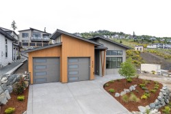 6226 Seablush Dr Duncan, BC V9L 0J9