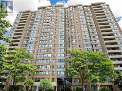 1005 - 100 COUNTY COURT BOULEVARD Brampton, ON L6W 3X1