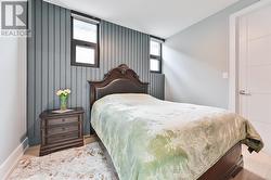 Middle bedroom - 