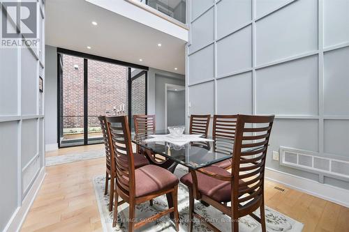 Vaulted ceiling in spacious family room - 96 Squires Avenue, Toronto, ON 
