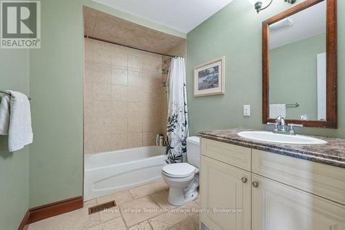 2nd floor 4pc Bathroom - 25 Cole Point Trail, Mckellar, ON 
