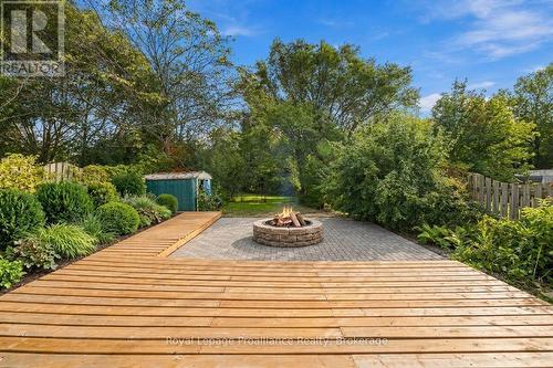 Virtually modified to create an alternative design - 378 Anne Street, Cobourg, ON 