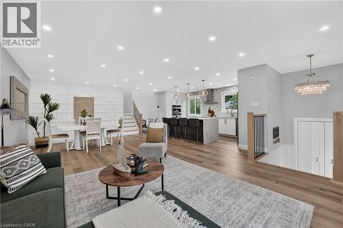 30 Bayview Drive, Grimsby, ON 