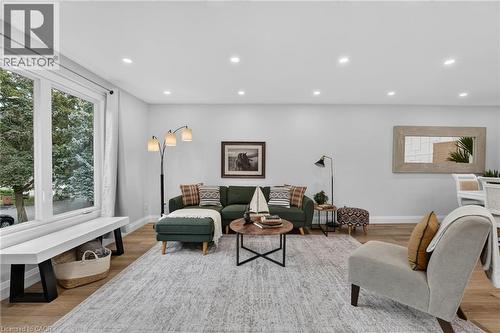 30 Bayview Drive, Grimsby, ON 