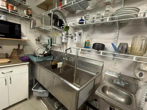 144 4Th Street, Wawanesa, MB 