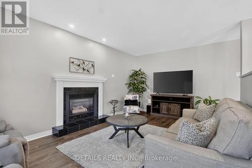 10 Forest Creek Drive, Ottawa, ON 