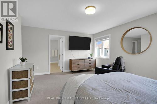 352 Finial Way, Ottawa, ON 