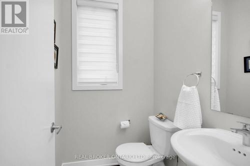 352 Finial Way, Ottawa, ON 