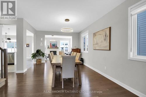 352 Finial Way, Ottawa, ON 
