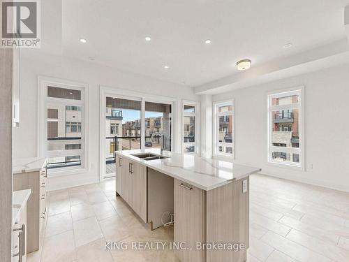 3290 Taha Garden, Oakville, ON 