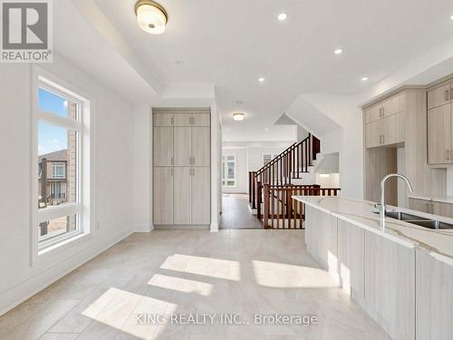 3290 Taha Garden, Oakville, ON 