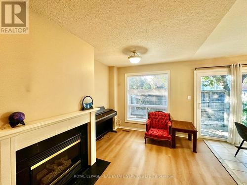 2 - 455 APACHE COURT , Mississauga, Ontario L4Z 3W8 5