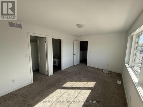 824 - 4263 Fourth Avenue, Niagara Falls (Downtown), ON 