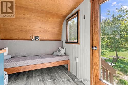 2574 Fairgrounds Road S, Clearview, ON 