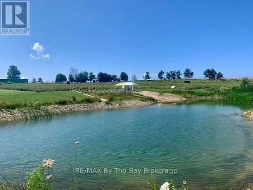 2574 Fairgrounds Road S, Clearview, ON 
