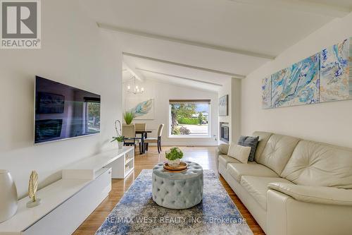 6 Millview Court, Toronto, ON 