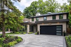 234 YORK MILLS ROAD Toronto, ON M2L 1L1