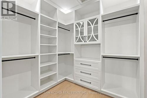 507 Wildwood Drive, Oakville, ON 