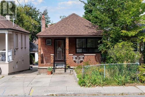 16 Rochdale Avenue, Toronto, ON 