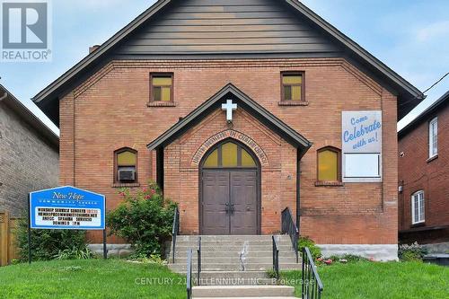 16 Rochdale Avenue, Toronto, ON 