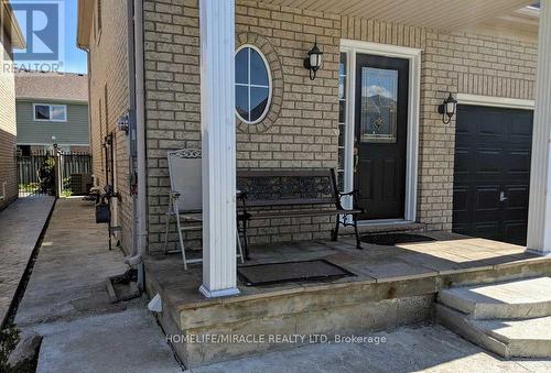 UPPER - 22 PAULINE CRESCENT , Brampton, Ontario L7A 2V4 2