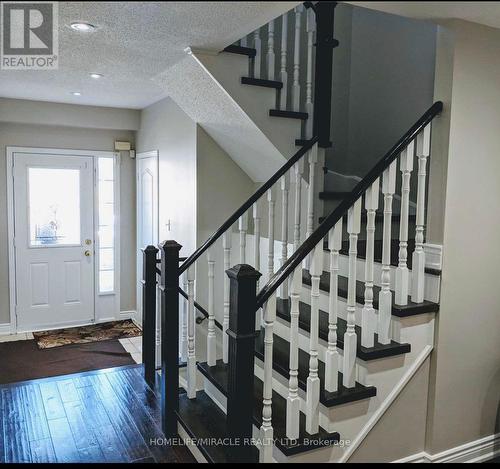 UPPER - 22 PAULINE CRESCENT , Brampton, Ontario L7A 2V4 3