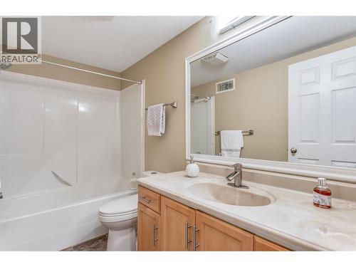 Main Bathroom - 200 Dougall Road N Unit# 207, Kelowna, BC 