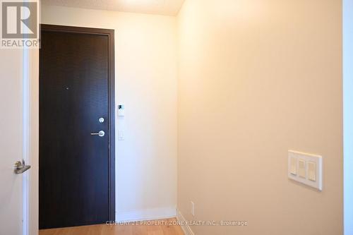 542 - 35 VIKING LANE , Toronto, Ontario M9B 0A2 2