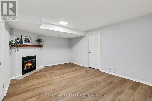 160 Deercroft Avenue, Ottawa, ON 