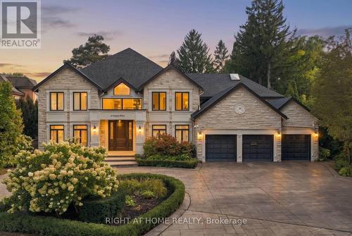 23 Bryson Drive, Richmond Hill, ON 