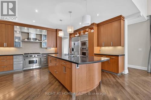 23 Bryson Drive, Richmond Hill, ON 