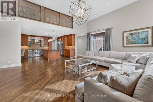 23 Bryson Drive, Richmond Hill, ON 