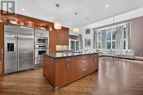 23 Bryson Drive, Richmond Hill, ON 