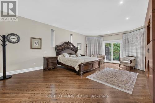 23 Bryson Drive, Richmond Hill, ON 