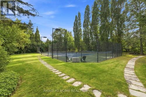23 Bryson Drive, Richmond Hill, ON 