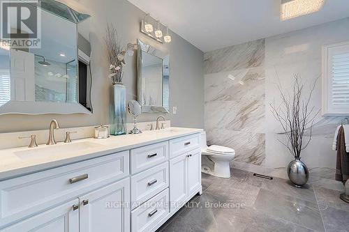 143 Carlyle Crescent, Aurora, ON 
