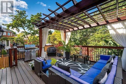 143 Carlyle Crescent, Aurora, ON 